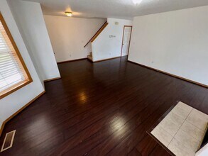 13821 SE Red Sunset Ave in Clackamas, OR - Foto de edificio - Building Photo