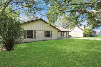 7021 Loop 540 in Beasley, TX - Building Photo - Building Photo