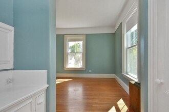 35 Summer St in Weymouth, MA - Building Photo - Building Photo
