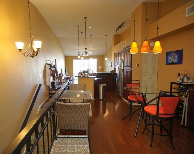 1014 Normandy Trace Rd in Tampa, FL - Building Photo - Building Photo