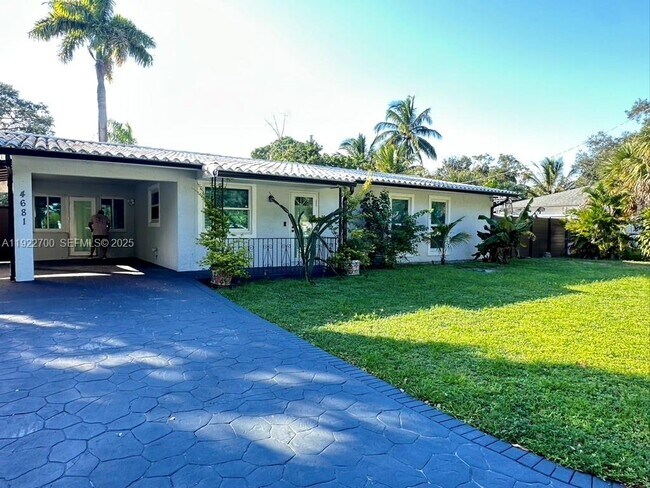 property at 4681 SW 26th Terrace