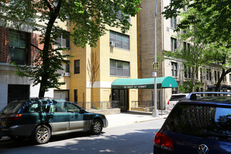 251-253 W 74th St in New York, NY - Building Photo - Building Photo