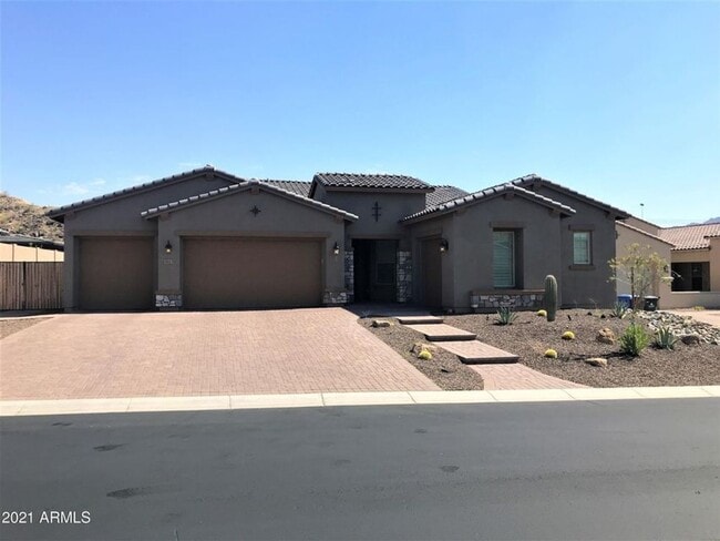 property at 3613 W Tanglewood Dr