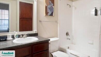 8989 West Rd, Unit 727 in Houston, TX - Building Photo - Building Photo