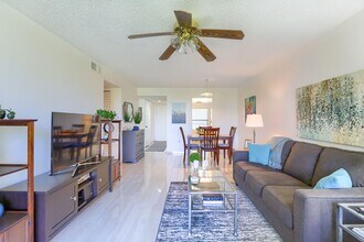 1328 Pasadena Ave S in South Pasadena, FL - Building Photo - Building Photo