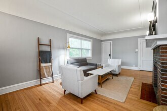 2863 N Frederick Ave, Unit 1 in Milwaukee, WI - Building Photo - Building Photo
