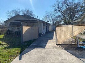 4008 Elmwood St in Houston, TX - Building Photo