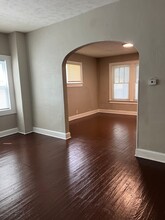 3725 E Vermont St in Indianapolis, IN - Foto de edificio - Building Photo