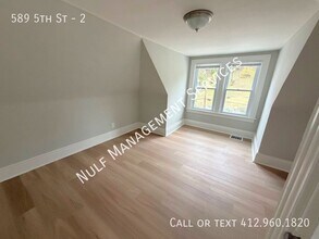 589 5th St in Pitcairn, PA - Building Photo - Building Photo