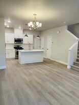 8206 SE Leafhopper St in Hillsboro, OR - Building Photo