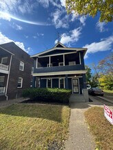 1020 E 74th St in Cleveland, OH - Building Photo - Building Photo