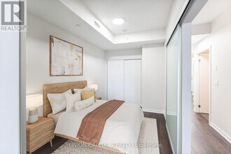 51-1051 E Liberty St in Toronto, ON - Building Photo - Building Photo