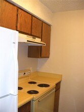 202 E 32nd St-Unit -11 in Austin, TX - Building Photo - Building Photo