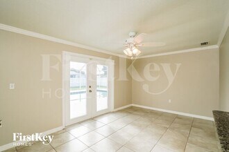 6719 Overlook Dr in Ft. Myers, FL - Building Photo - Building Photo