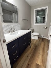 981 Yale Ave, Unit 2 in Mansfield, OH - Building Photo - Building Photo