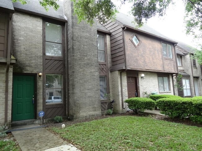 property at 15521 Weldon Dr