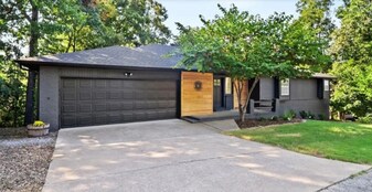 5 Dunvegan Ln in Bella Vista, AR - Building Photo