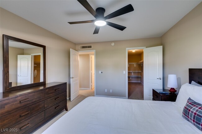 property at 668 Oakmont Ave