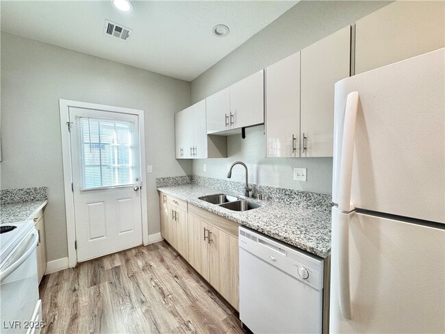 property at 1370 Ogallala St