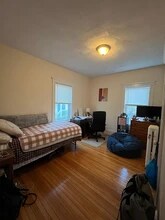 12 Pinkham Rd, Unit 1 in Medford, MA - Building Photo - Building Photo