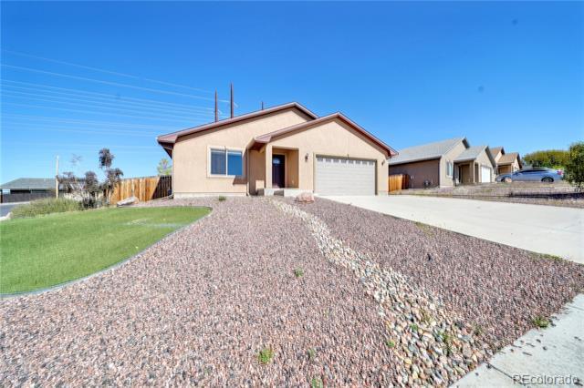 25 Arrowsmith Dr in Pueblo, CO - Building Photo - Building Photo