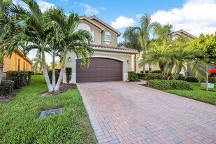 11732 Meadowrun Cir in Ft. Myers, FL - Building Photo
