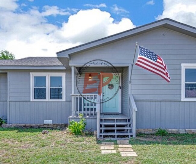 property at 1506 W 6th St