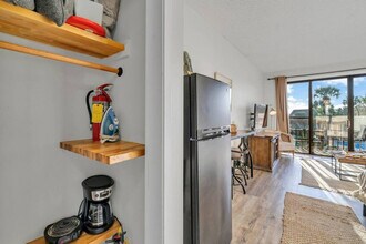 214 Miracle Strip Pkwy SW, Unit SI ID1501996P in Fort Walton Beach, FL - Building Photo - Building Photo