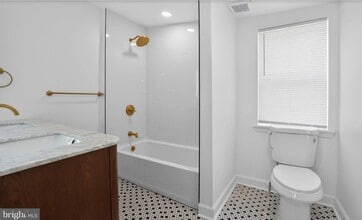 206 Admiral Dr in Annapolis, MD - Building Photo - Building Photo