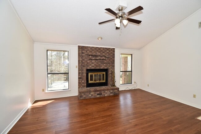 2015 Alexander Ave in Ruston, LA - Foto de edificio - Building Photo