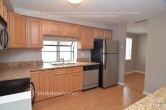 7173 Channelside Ln in Pinellas Park, FL - Building Photo - Building Photo