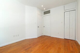 96 Avenue A, Unit 2A in New York, NY - Building Photo - Building Photo