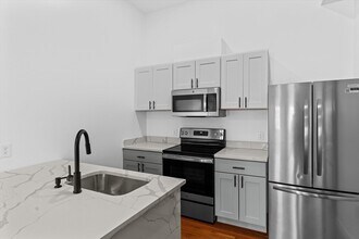280 Essex St in Lawrence, MA - Building Photo - Building Photo