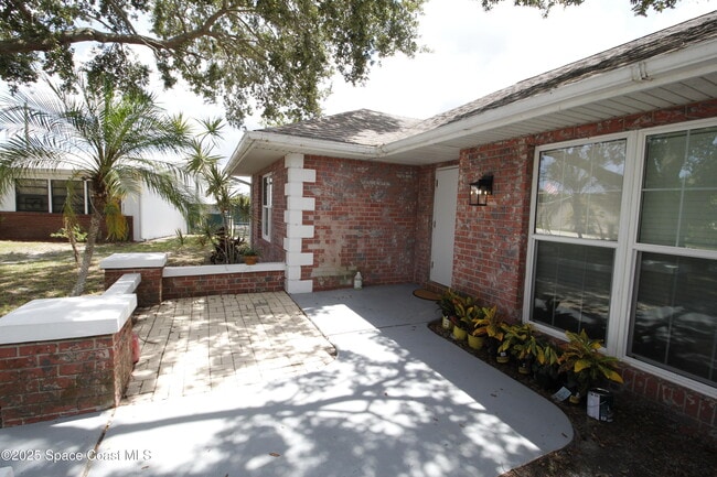 property at 3002 Edgewood Dr NE