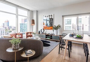 345 Baldwin Ave in Jersey City, NJ - Building Photo