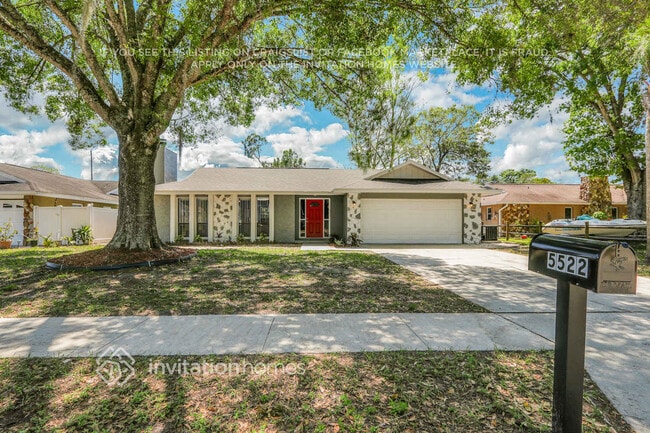 5522 Fulmar Dr in Tampa, FL - Building Photo - Building Photo