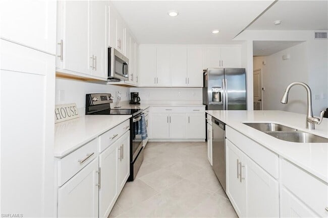 property at 5715 Double Eagle Cir