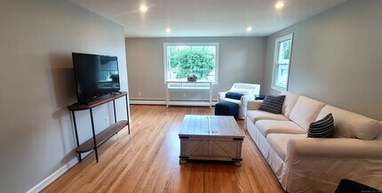 603 Goldenrod Ave in Bridgeport, CT - Building Photo - Building Photo