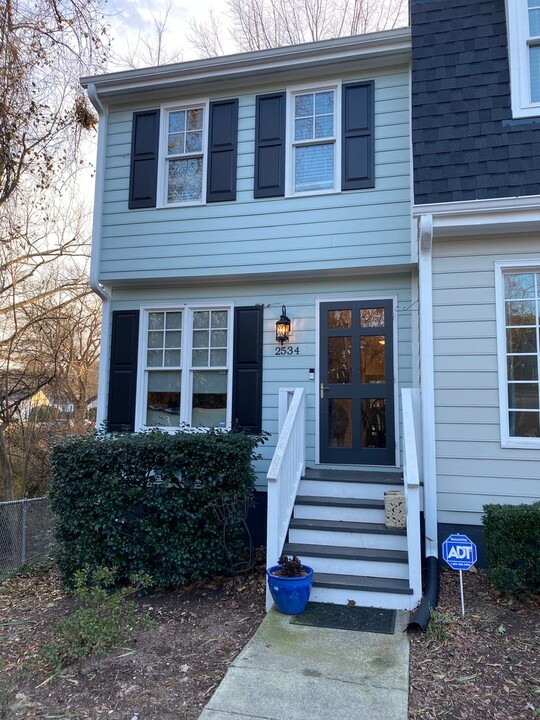 2534 Noble Rd in Raleigh, NC - Building Photo