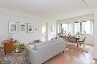 2141 I St NW, Unit 316 in Washington, DC - Building Photo