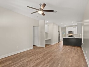 406 S Division St in Deridder, LA - Building Photo - Building Photo