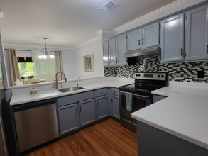 216 Falls Cir in Bushkill, PA - Building Photo - Building Photo
