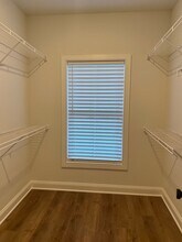 238 Chenoweth Ln in Louisville, KY - Building Photo - Building Photo