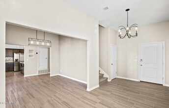 544 La Entrada Cir in Sunland Park, NM - Building Photo - Building Photo