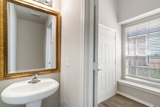 123 N Camellia Grove Cir in Spring, TX - Building Photo - Building Photo