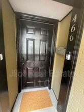 466 Clifton Rd NE in Atlanta, GA - Building Photo - Building Photo