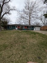 3307 N Brooks Ln in Peoria, IL - Building Photo