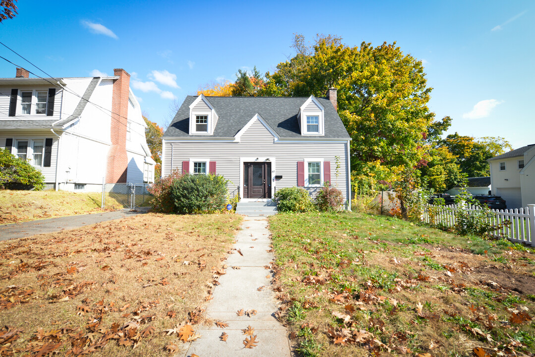 49 Seneca St in New Britain, CT - Building Photo