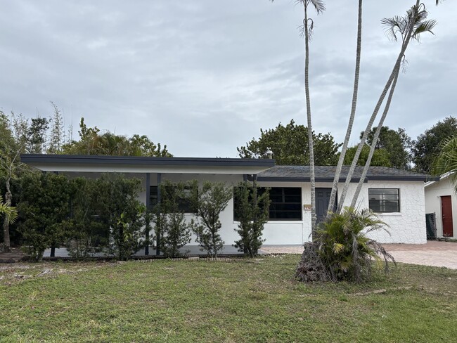 3747 Island Rd in Palm Beach Gardens, FL - Building Photo - Building Photo