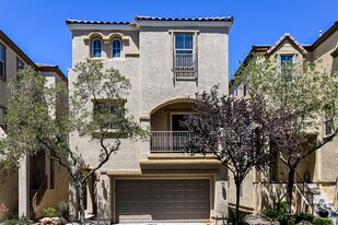 9511 Leaping Lizard St in Las Vegas, NV - Building Photo